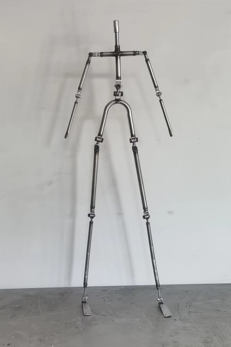 realisticka-panna-6ye-doll-kostra